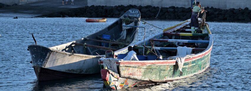 Cayucos en la isla de El Hierro