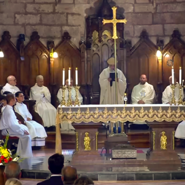 El arzobispo de Oviedo, Jesús Sanz, en la basílica de Covadonga en 2024