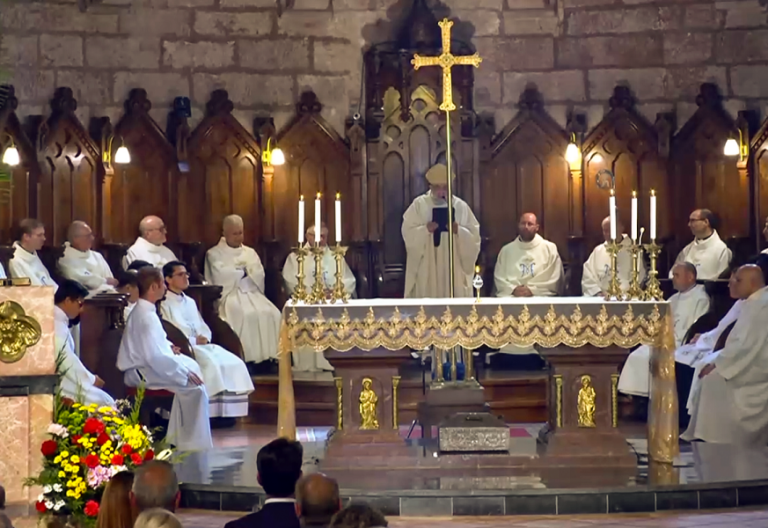 El arzobispo de Oviedo, Jesús Sanz, en la basílica de Covadonga en 2024