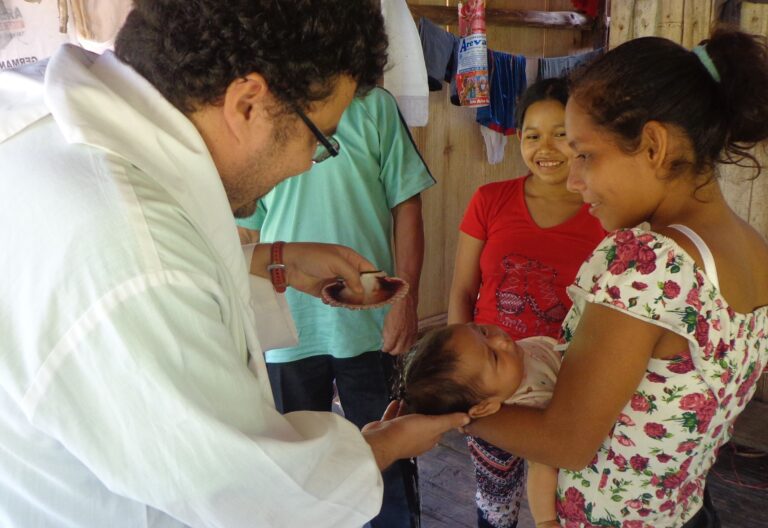 Luis Fernández, misionero en Iquitos, en la Amazonía peruana