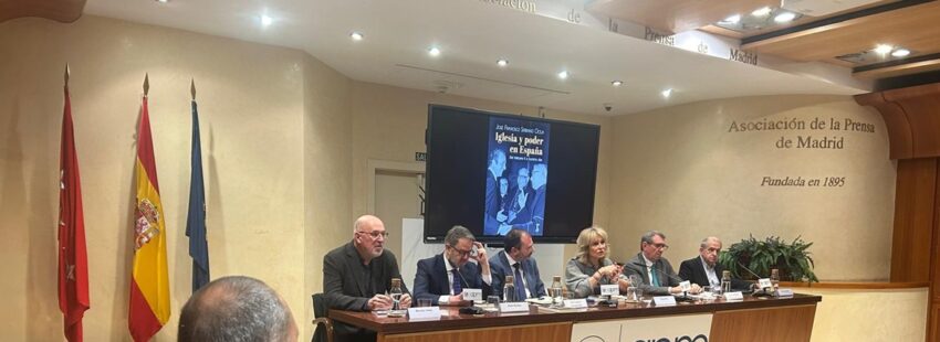 Presentación de ‘Iglesia y poder en España. Del Vaticano II a nuestros días’, de Paco Serrano