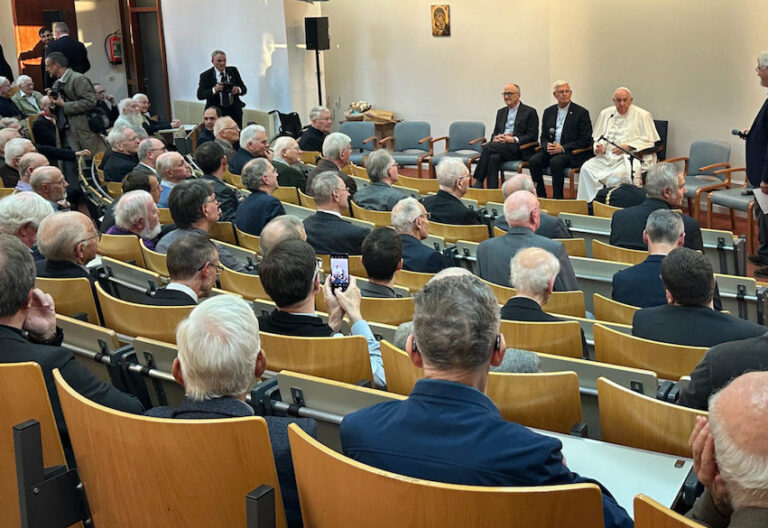 Papa Francisco con los jesuitas de Bruselas y Luxemburgo