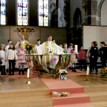 La parroquia de San Antonio de Padua, en Etterbeek (Bélgica) está pastoreada por el sacerdote