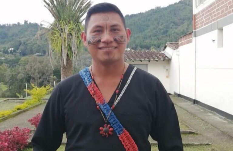 Braulio Chimbo, sacerdote indígena en la Amazonía ecuatoriana