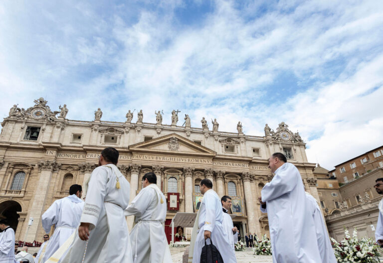 El papa Francisco canoniza a los mártires de damasco y otros tres santos