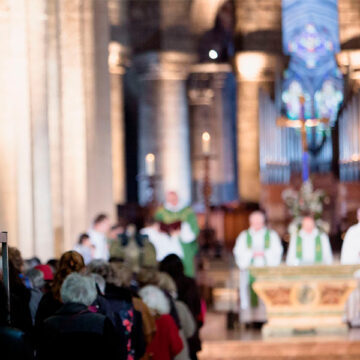 75 años en el aire de ‘Le Jour du Seigneur’, la precursora misa de la tele francesa