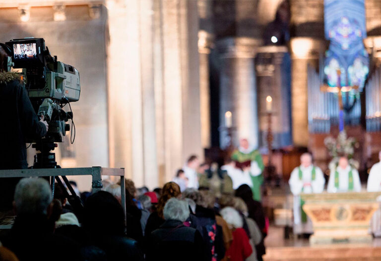 75 años en el aire de ‘Le Jour du Seigneur’, la precursora misa de la tele francesa