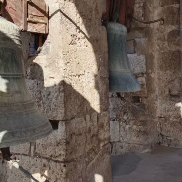 Campanas de la iglesia de San Juan Bautista de Arganda del Rey (foto Enrique Villalba)