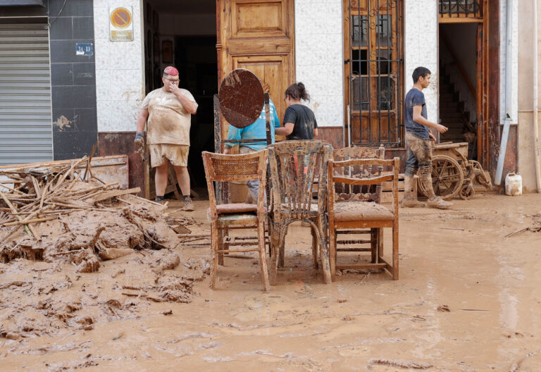 El párroco de Utiel, tras un mes de la DANA: “¿Dónde está Dios? Él mismo responde: ‘Estuve