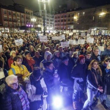 Manifestación en Burgos en apoyo de ONG solidarias (fuente Agencia Efe)