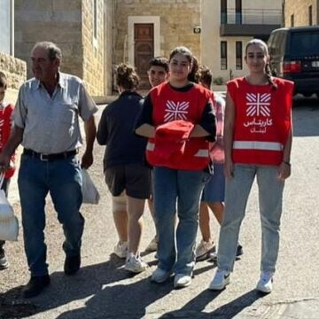 Voluntarios de Cáritas y parroquias en Líbano