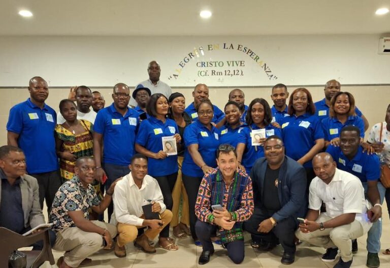 Director de la Academia de Lideres Católicos visita Guinea Ecuatorial