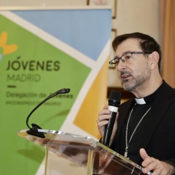 El cardenal José Cobo, en el desayuno de la Academia de Líderes