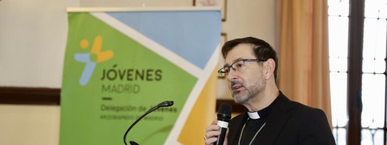 El cardenal José Cobo, en el desayuno de la Academia de Líderes