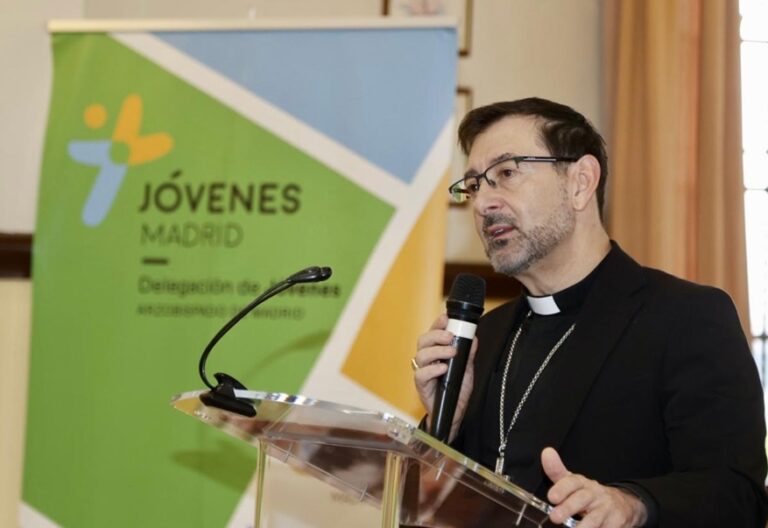 El cardenal José Cobo, en el desayuno de la Academia de Líderes