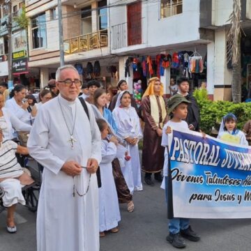 Jóvenes de Sucumbíos en Ecuador toman las calles para celebrar “el holywins amazónico”