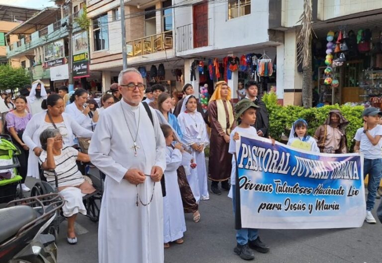 Jóvenes de Sucumbíos en Ecuador toman las calles para celebrar “el holywins amazónico”