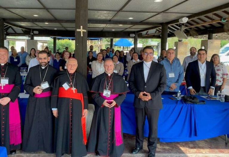 Acto inaugural de la escuela binacional de la Academia de Líderes Católicos