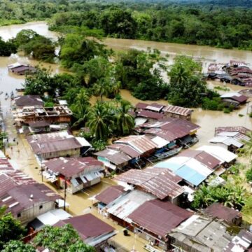 Gobierno de Colombia declara emergencia nacional por lluvias, mientras que los obispos llaman a la