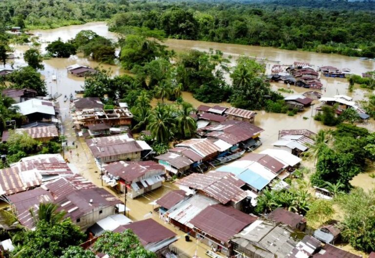 El Gobierno de Colombia declara la emergencia nacional por lluvias, mientras que los obispos llaman