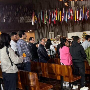 Misa en Basílica con familiares de víctimas de suicidio