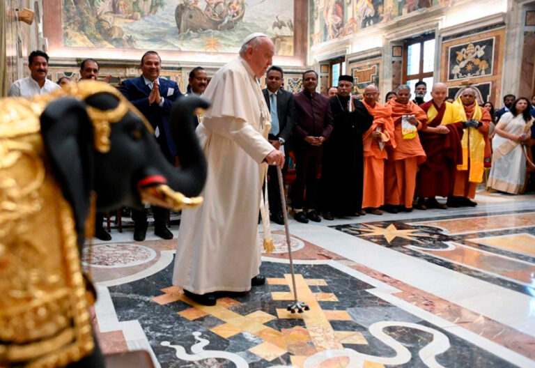 El Papa se alía con otras religiones “por una humanidad mejor”