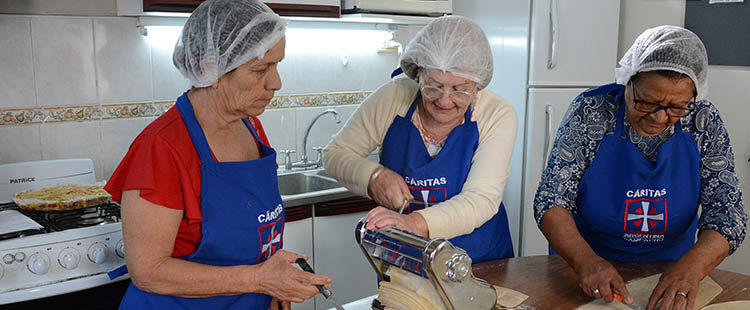 Cáritas Argentina en esta Navidad: “Nos duelen los pobres, y nos duelen mucho”