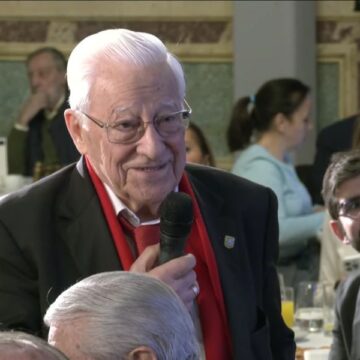 El padre Ángel, durante el desayuno organizado por Nueva Economía Fórum (fuente: Nueva Economía