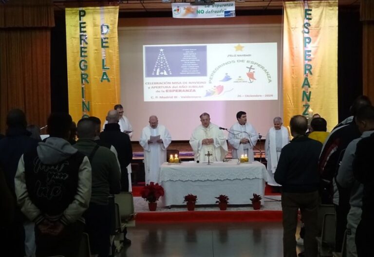 Eucaristía del obispo de Getafe en la cárcel de Valdemoro (fuente: Diócesis de Getafe)