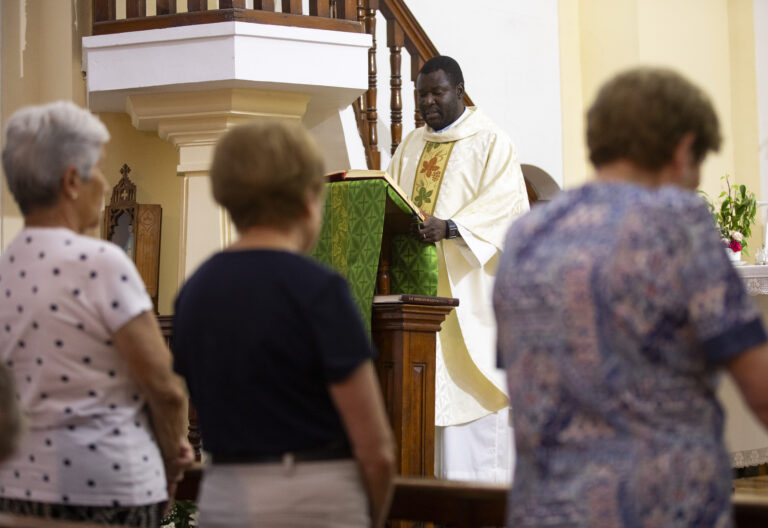 Wenceslao Belem, sacerdote de Burkina Faso en la Diócesis de Sigüenza-Guadalajara. Foto: Jesús