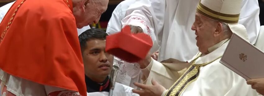 El cardenal Acerbi, con el Papa Francisco