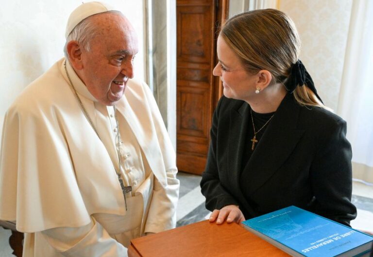 Reunión de Marga Prohens con el papa Francisco (fuente Efe)