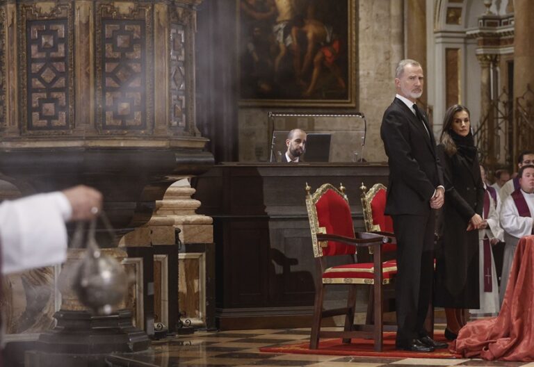 Funeral por las víctimas de la DANA en la catedral de Valencia