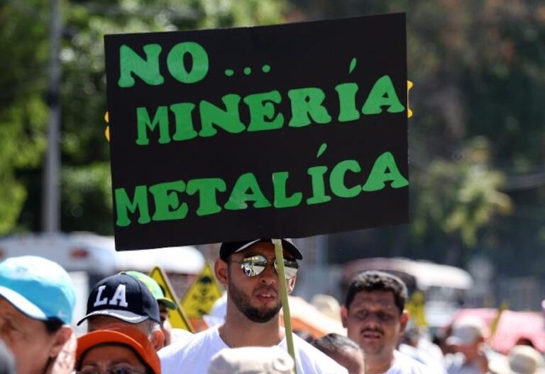 Cartel: no a la minería. El Salvador