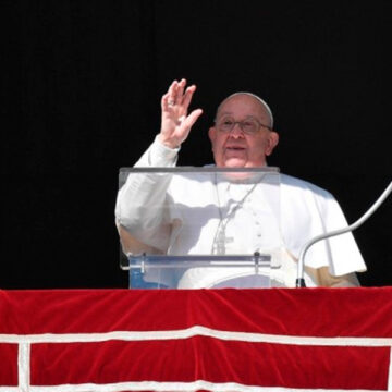 Francisco dedica el primer ángelus del año al corazón de la madres que sufren