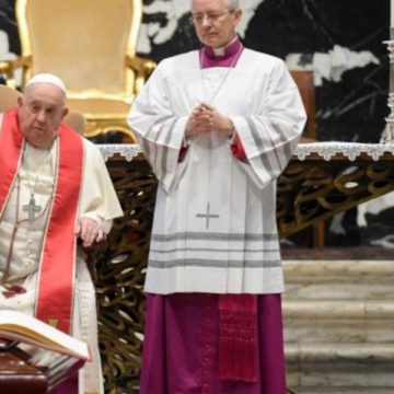 El cardenal Re en la misa exequial de Amato: “Un testigo de la fe hasta el final”