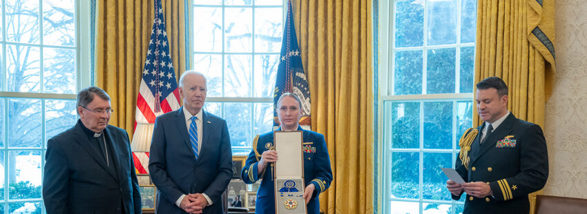 Biden concede al papa Francisco la medalla de la Libertad de Estados Unidos