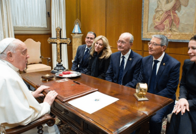 Andalucía brilla en el Jubileo: los miembros del Congreso de las Cofradías se reúnen con el Papa