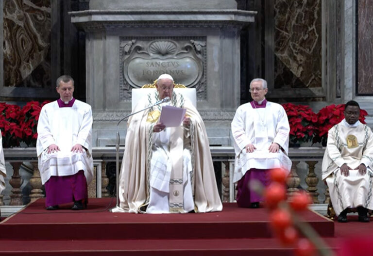 Francisco reivindica en la misa de año nuevo que “Dios es siempre cercano, misericordioso y