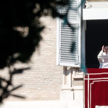 El papa Francisco, durante el ángelus en la Navidad de 2024