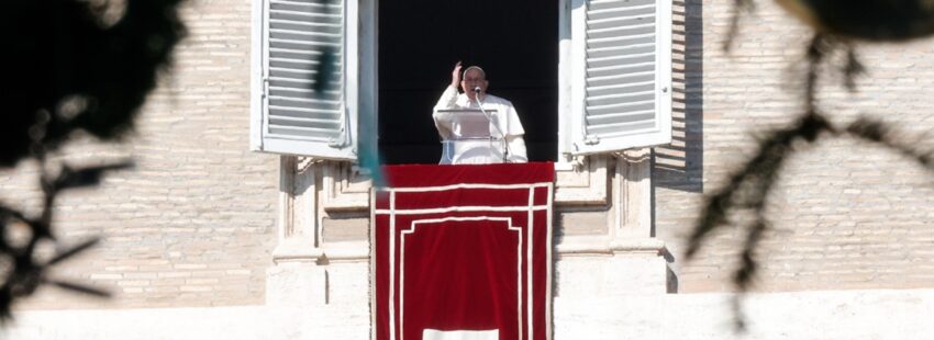 El papa Francisco, durante el ángelus en la Navidad de 2024