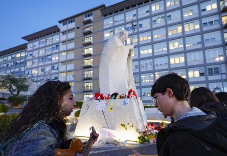 Hospital Gemelli, donde permanece ingresado el papa Francisco